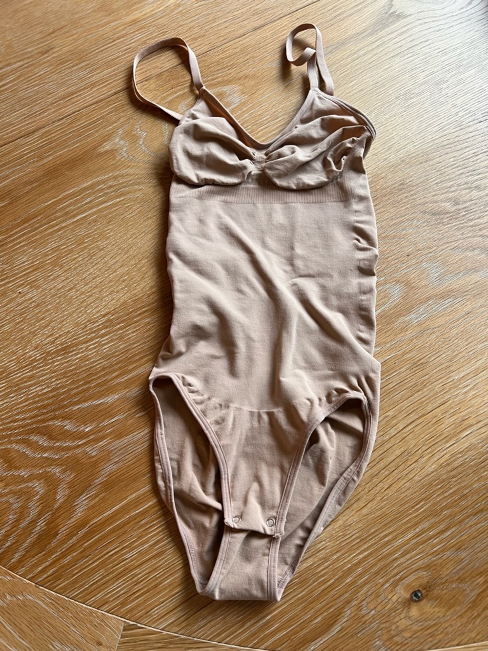 SKIMS One-Piece Bodysuit. Size S/M